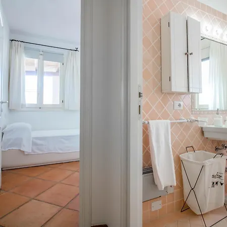 Guesthost - Square W Parking 아파트 포르투 세르보